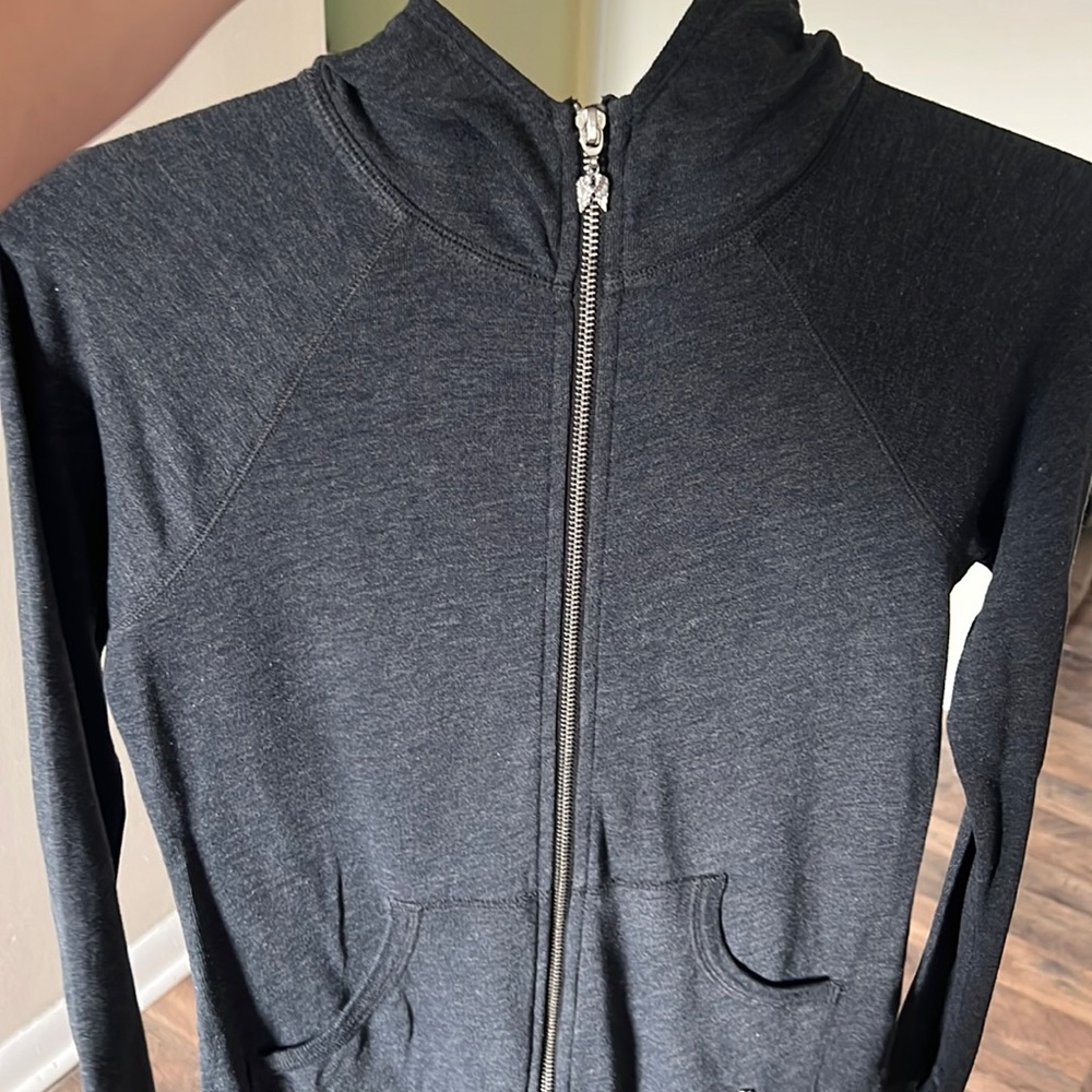 VS sweater